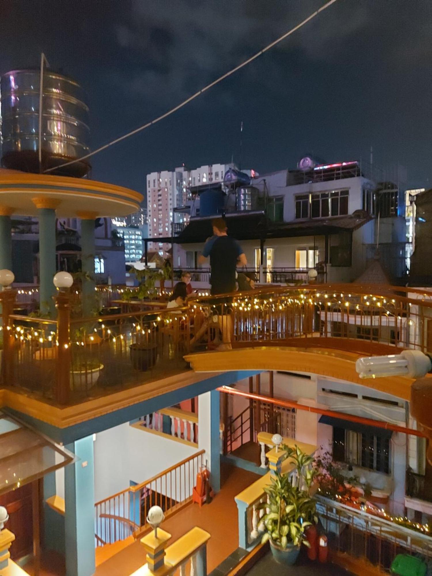 Saigon Rooftops Hostel Ho Či Minovo Město Exteriér fotografie